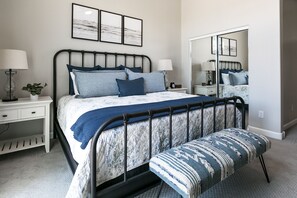 4 bedrooms, desk, iron/ironing board, travel cot