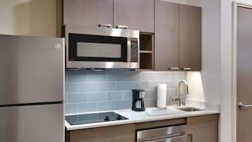Suite, 1 Bedroom | Private kitchenette | Fridge, microwave, coffee/tea maker