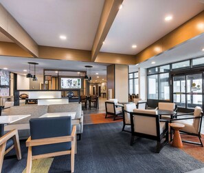 Lobby - Hyatt House Rochester/Mayo Clinic Area (Rochester)