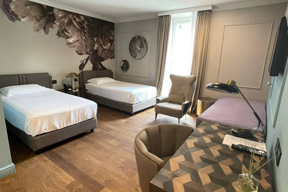1 bedroom, premium bedding, down comforters, minibar