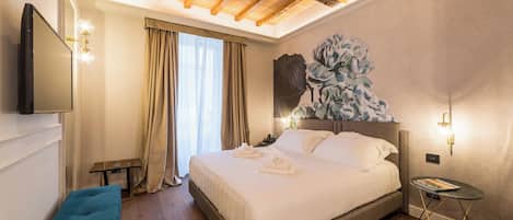 Camera Quadrupla Suite | Premium bedding, down comforters, minibar, desk