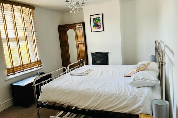 Casa de campo de lujo | 3 dormitorios y ropa de cama de alta calidad