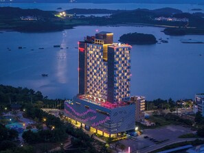Front of property - Ramada Plaza by Wyndham Dolsan Yeosu (Yeosu)