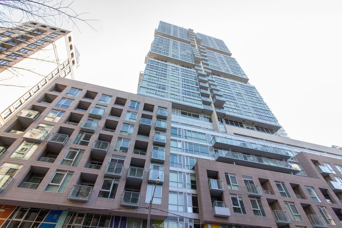 المنشأة من الخارج