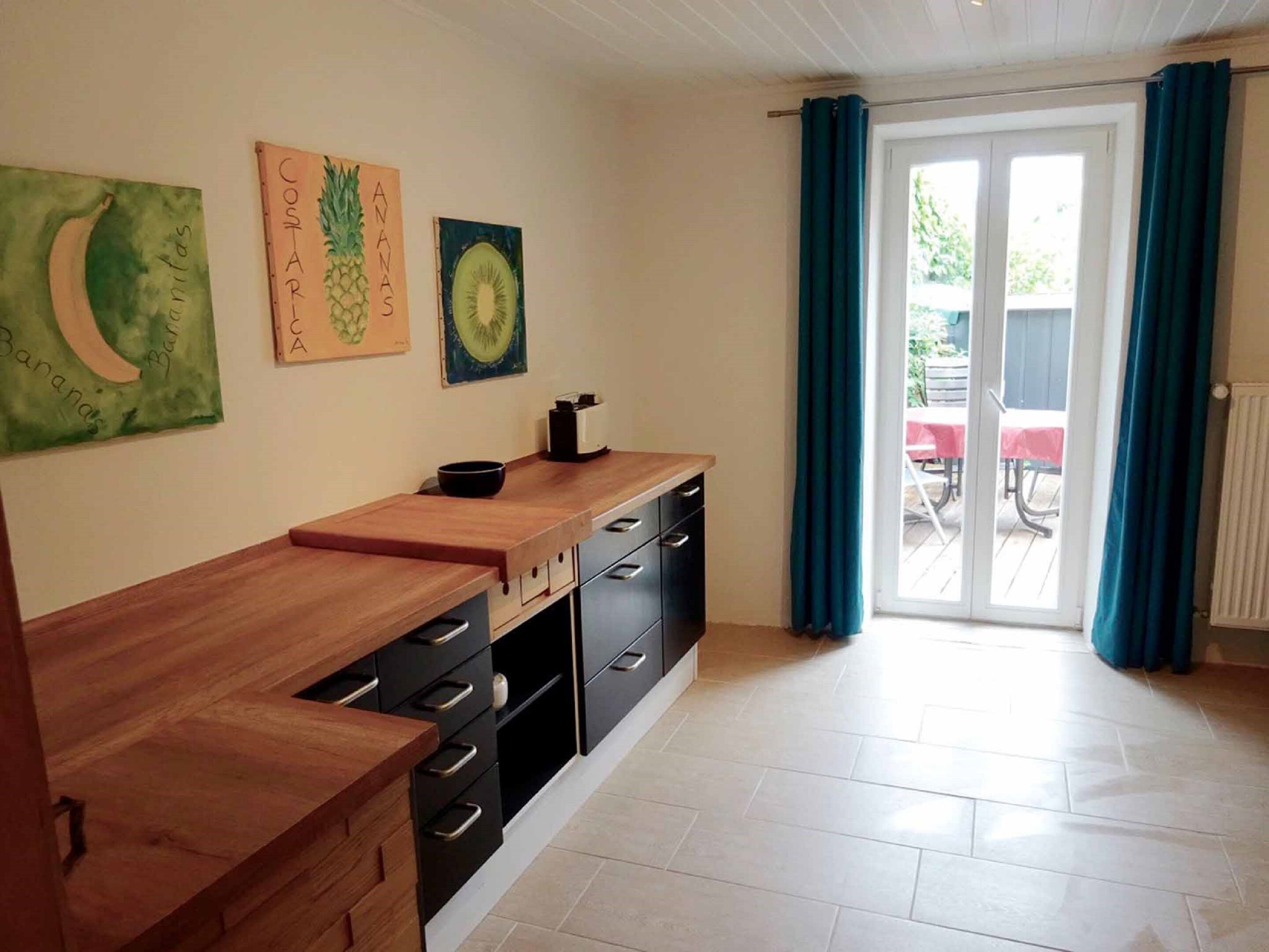 Apartment | Private kitchen | Fridge, oven, stovetop, dishwasher