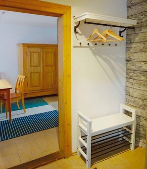 Interior entrance - Ferienwohnung Petrina Donaustauf (Donaustauf)