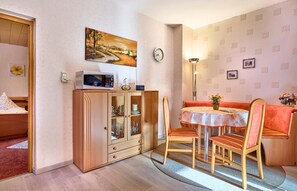 Appart'hôtel, 1 chambre (Sonnenterrasse) | Coin séjour | Télévision