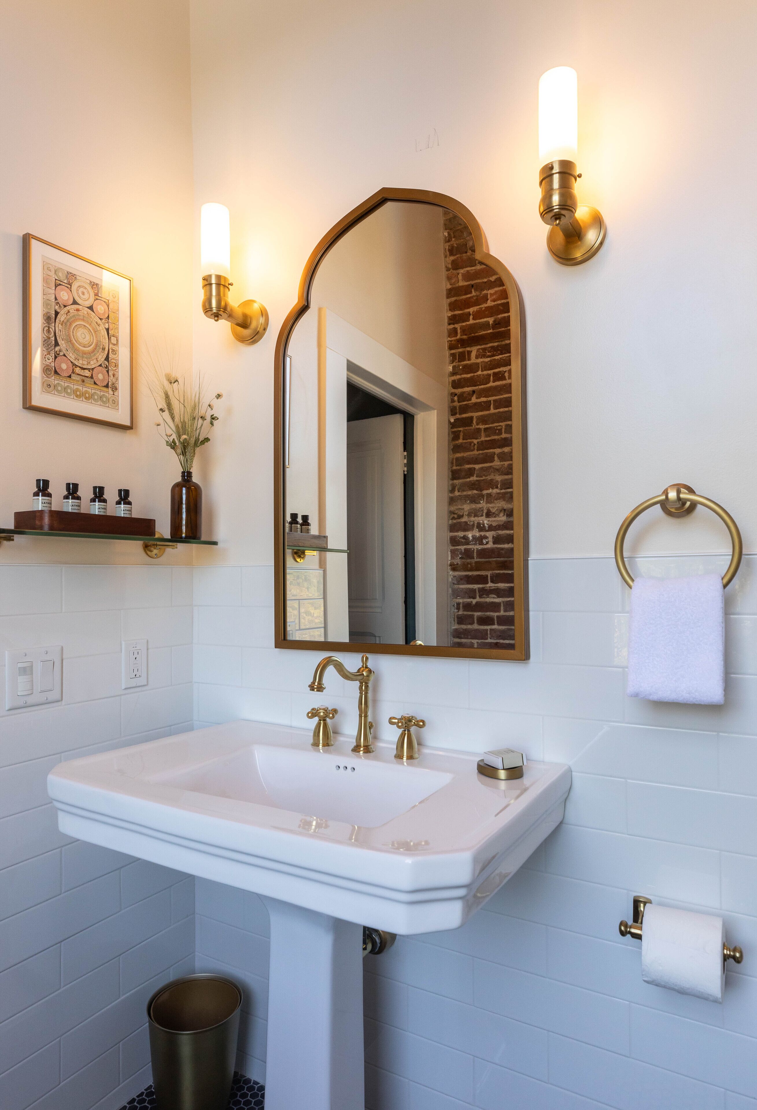 egyptian cotton sheets, premium bedding, pillow-top beds, in-room safe