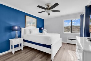 2 slaapkamers, een strijkplank/strijkijzer, beddengoed