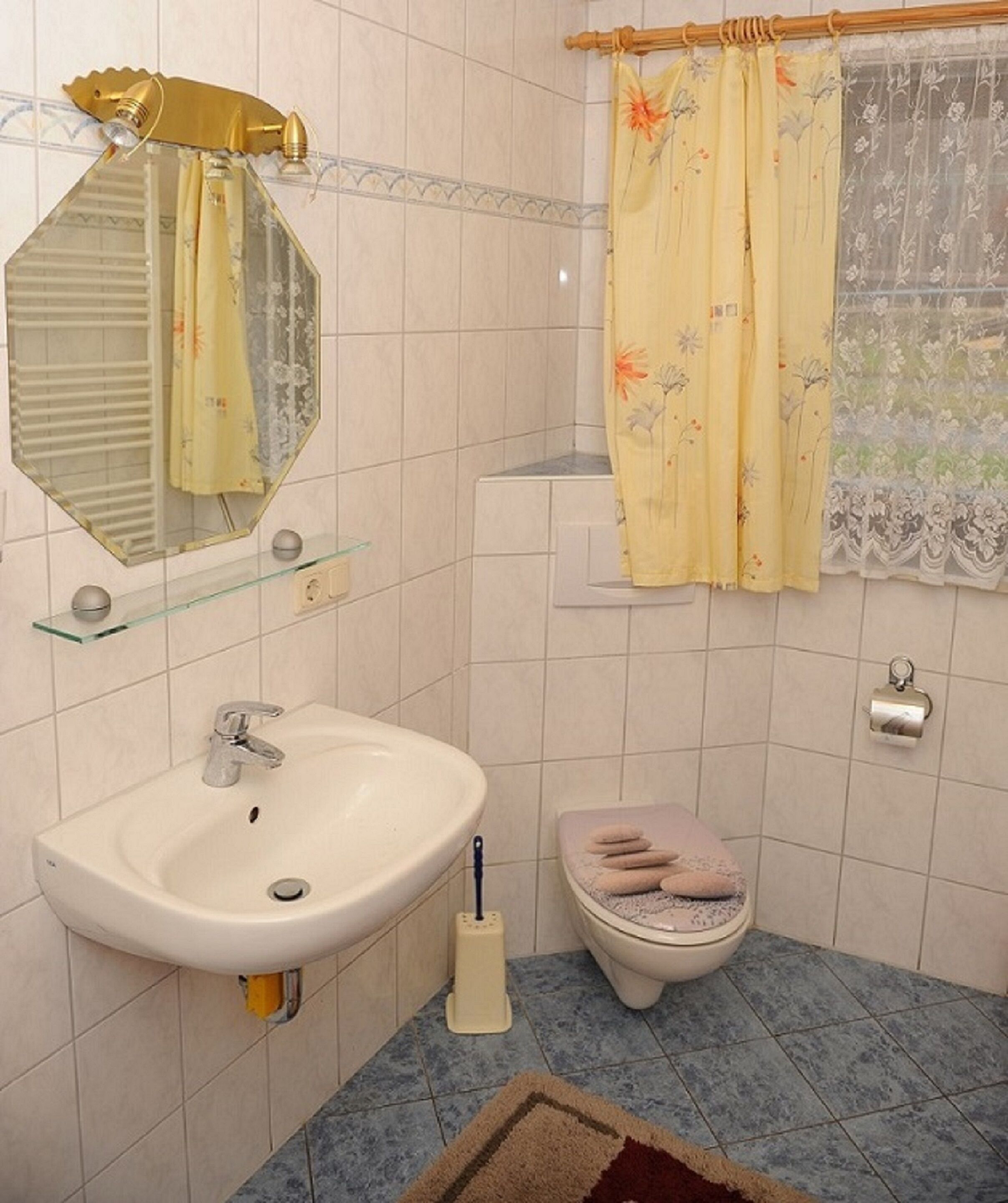 Condo, 2 Bedrooms (Hofblick) | Bathroom