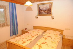Condo, 2 Bedrooms (Burgblick)