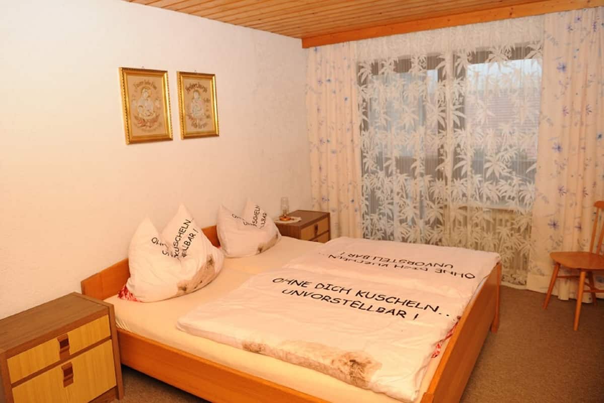 Condo, 2 Bedrooms (Hofblick) | 2 bedrooms, free WiFi