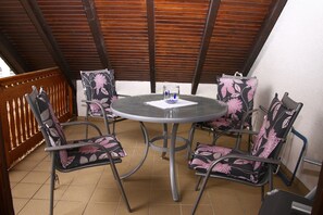 Apartment (Churfranken) | Balcony - Ferienwohnungen Haus Albert (Grossheubach)