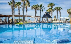 Indoor pool, outdoor pool - Luxury Resort w/ Beach Access (Riviera Maya,Q.R., Mexico)