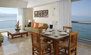 Dining - Luxury Resort w/ Beach Access (Riviera Maya,Q.R., Mexico)
