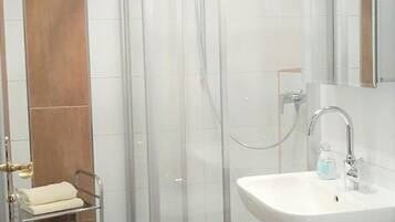 Apartment | Bathroom