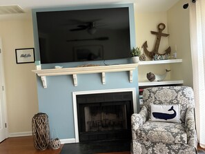 Smart TV, books