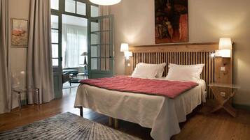 Appartement PECHARMANT | Dihias secara berasingan, dilengkapkan perabot secara berasingan, meja