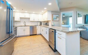 Køleskab, mikrobølgeovn, ovn, opvaskemaskine