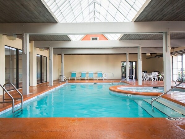 Piscine couverte, piscine extérieure