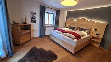 2 Schlafzimmer, Zimmersafe, Bügeleisen/Bügelbrett, Reisekinderbett