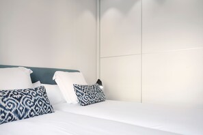 2 makuuhuonetta, silitysrauta/-lauta, ilmainen Wi-Fi, vuodevaatteet