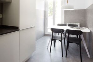 Dining - Muinoa 5 by FeelFree Rentals (San Sebastián)