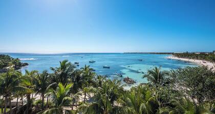 Vain huvila kauneimmalla rannalla Paratiisissa!