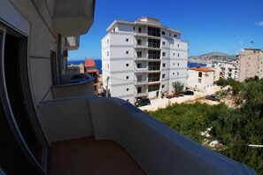 Property grounds - Eleana Apartments (Sarandë)