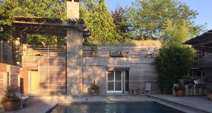 Come Enjoy the Ultimate Hamptons Escape! Only 70 miles from NYC!
