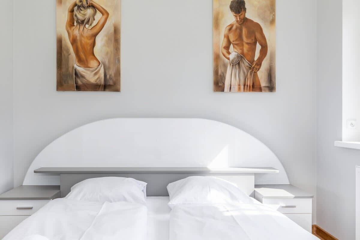 2 Schlafzimmer, Bügeleisen/Bügelbrett, WLAN, Bettwäsche