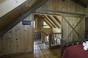 2 bedrooms, iron/ironing board, free WiFi, bed sheets - Woolly Bugger | 2BR Cabin in Blue Ridge, GA (Blue Ridge)
