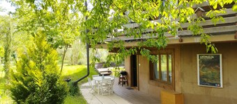 Spacious, cosy apartment with terrace and garden view 3 minutes from the lake