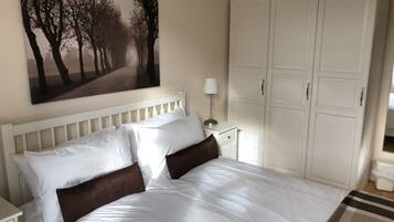 3 bedrooms, iron/ironing board, travel crib, free WiFi