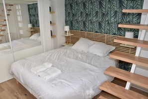 2 chambres, fer et planche à repasser, accès au Wi-Fi (inclus)