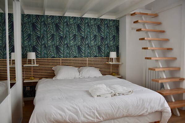 2 bedrooms, iron/ironing board, free WiFi, bed sheets