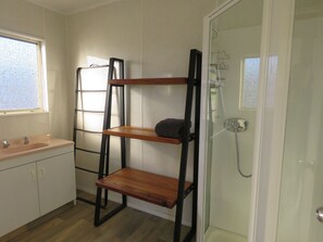 Shower, towels