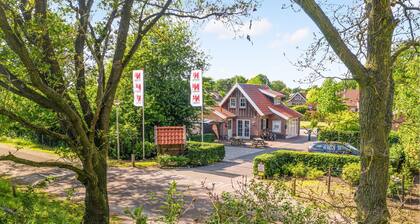 Beautiful home in Hoge Hexel with WiFi