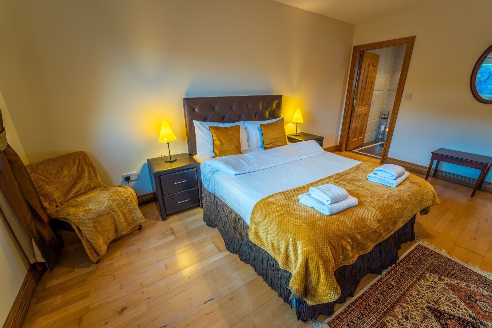 4 Schlafzimmer, Bügeleisen/Bügelbrett, Reisekinderbett, kostenloses WLAN