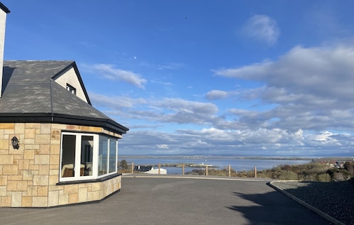 Stunning ocean views.