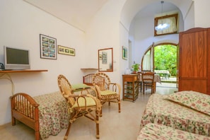 2 camere, ferro/asse da stiro, Wi-Fi gratuito, lenzuola