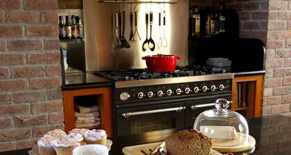 Large Luxury House in Excellent Location. Ideal for families