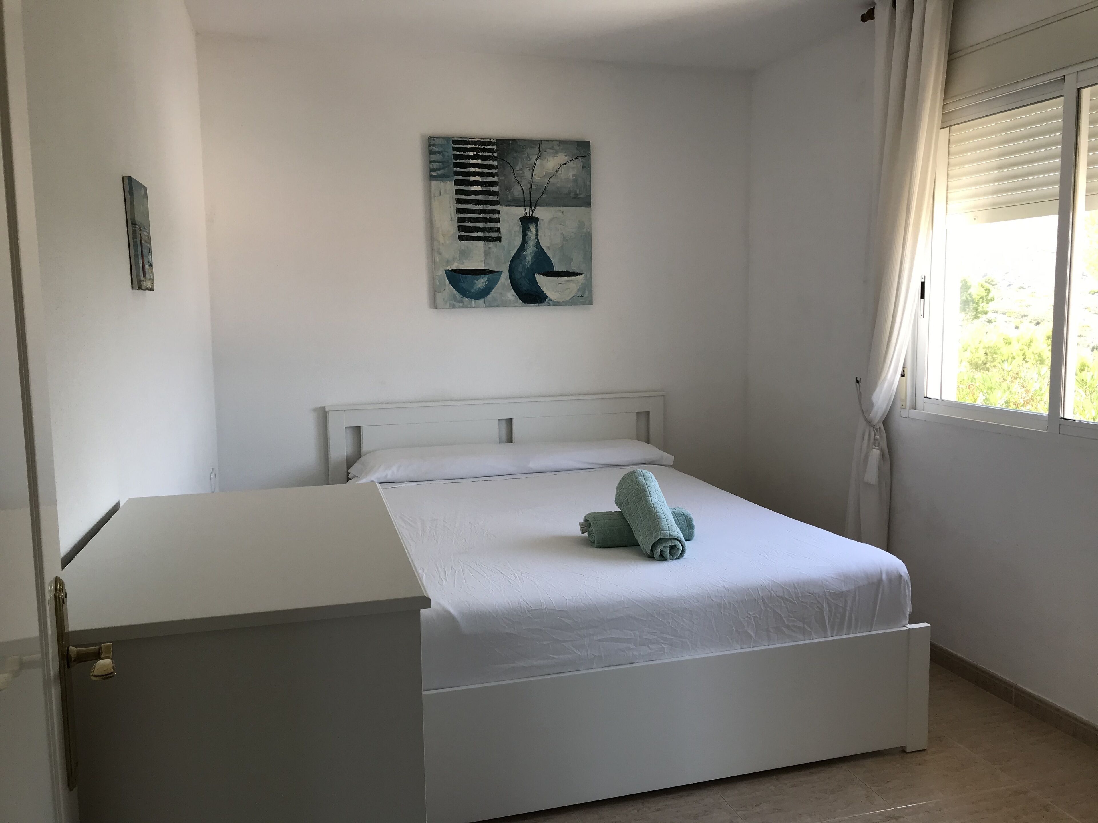 3 chambres, fer et planche à repasser, Wi-Fi, draps fournis