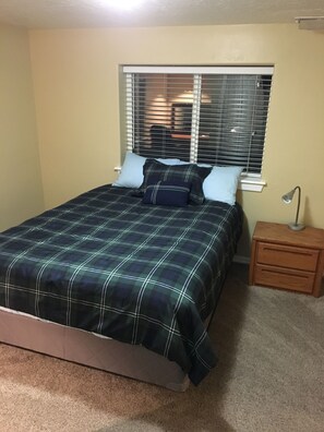 2 bedrooms, desk, free WiFi, bed sheets