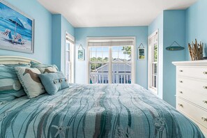 5 bedrooms, iron/ironing board, WiFi, bed sheets