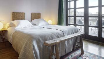 3 chambres, fer et planche à repasser, Wi-Fi gratuit, draps fournis