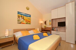 1 Schlafzimmer, Zimmersafe, Schreibtisch, kostenloses WLAN