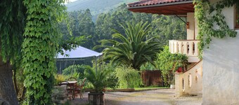 Spacious apartment In Rolling Hills, Close To The Atlantic Ocean  