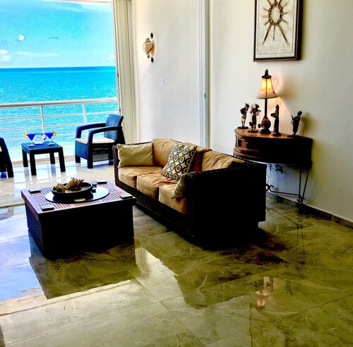 Beach Front Penthouse on the Beach