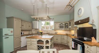 4 bedroom accommodation in Fremington, near Richmond